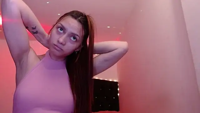 Chatroom XXX en direct de holy_juli