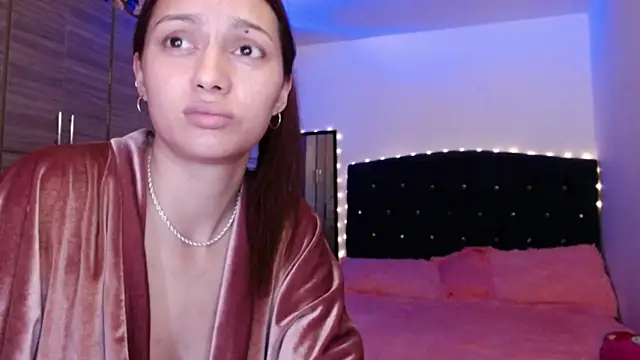 holy_juli Live XXX-Chat