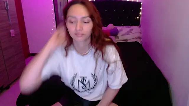 holy_juli Live XXX-Chat