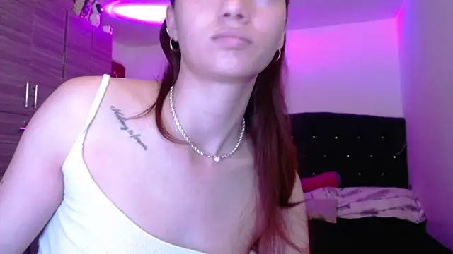Chat XXX en directo de holy_juli