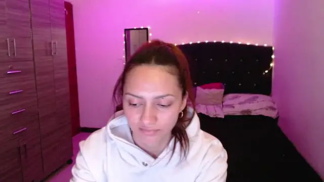 Živý XXX chat holy_juli