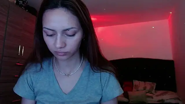 holy_juli লাইভ XXX চ্যাট