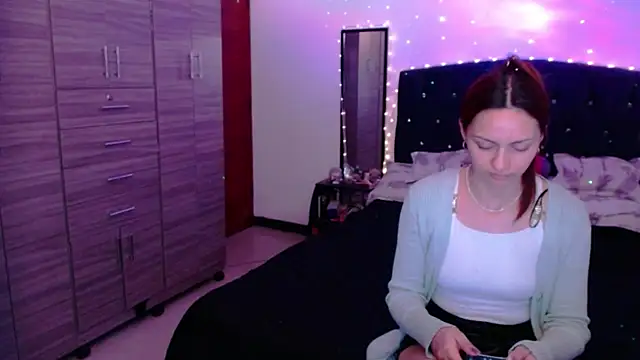holy_juli Live XXX-Chat