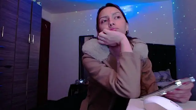 holy_juli 라이브 XXX 채팅