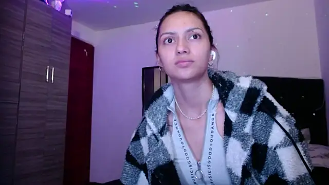 Chat XXX en directo de holy_juli