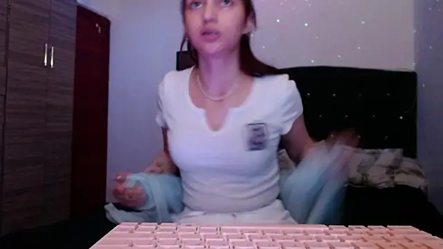 holy_juli – Live XXX-chat