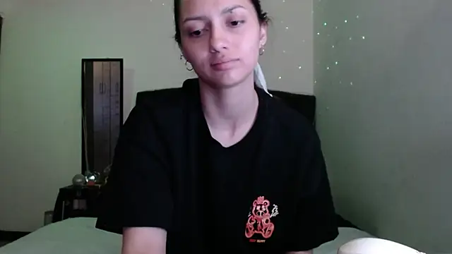 holy_juli Adlı Modelin Canlı XXX Sohbeti