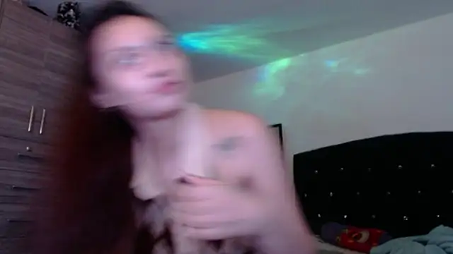 holy_juli Chat XXX live