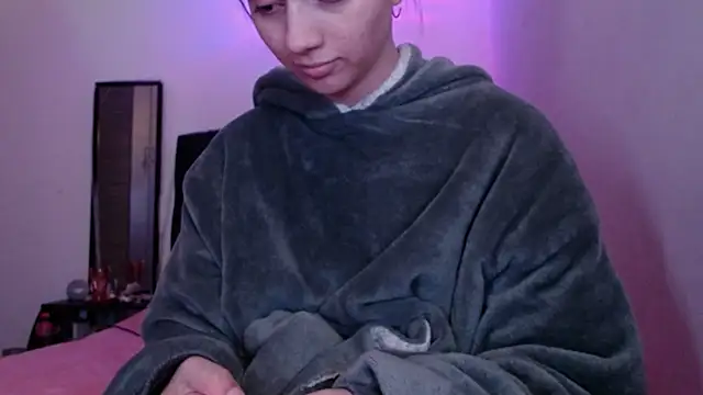 Živý XXX chat holy_juli