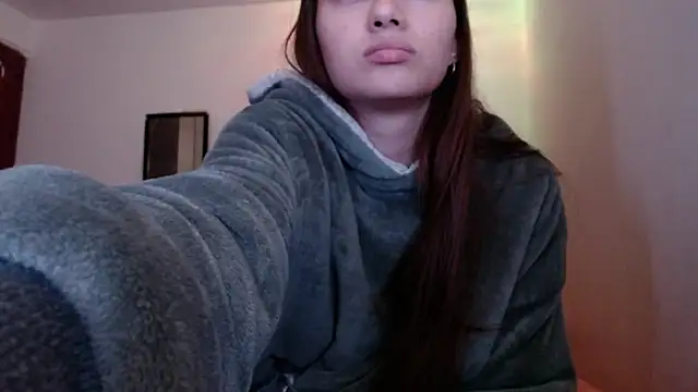 holy_juli's Live XXX Chat