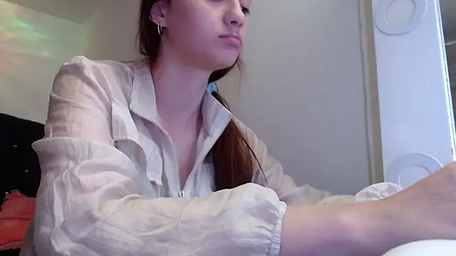 holy_juli Adlı Modelin Canlı XXX Sohbeti