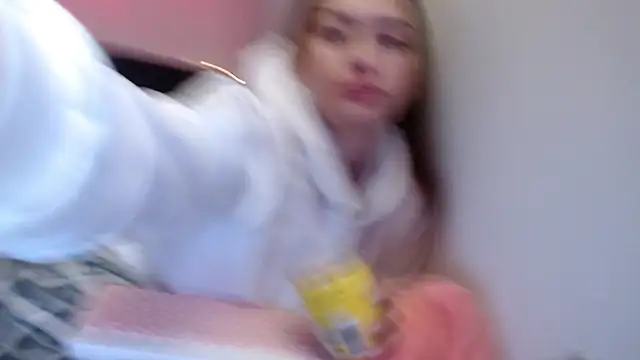 holy_juli 실시간 채팅방