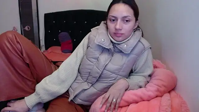holy_juli – Live XXX-chat
