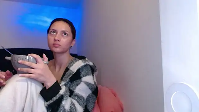 Chat XXX Live holy_juli