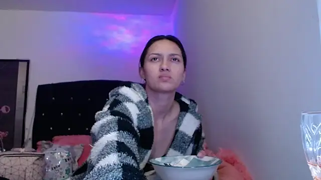 holy_juli 라이브 XXX 채팅