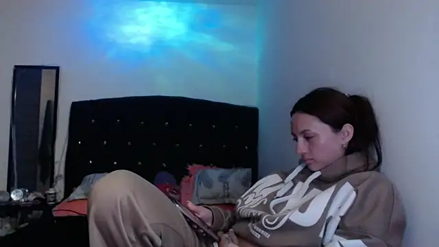 Živý XXX chat holy_juli