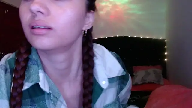 holy_juli Live XXX-chat