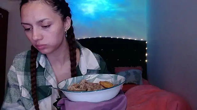 Chat XXX ao vivo de holy_juli