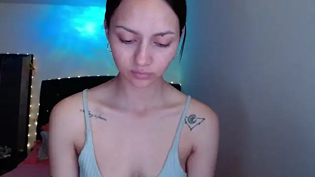 Czat XXX na żywo – holy_juli