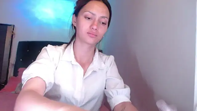 holy_juli লাইভ XXX চ্যাট