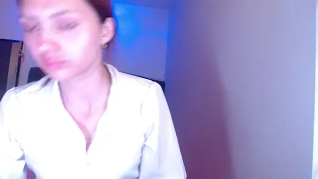 Chat XXX en directo de holy_juli