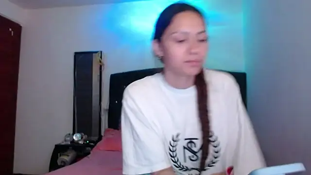 Chat XXX ao vivo de holy_juli