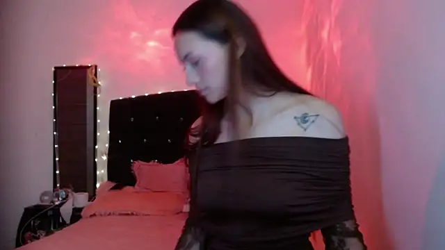 holy_juli Adlı Modelin Canlı XXX Sohbeti