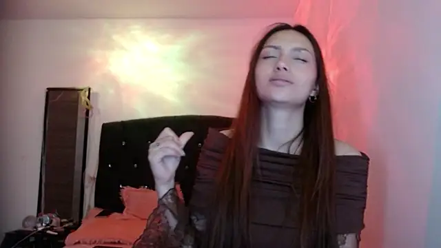 Czat XXX na żywo – holy_juli