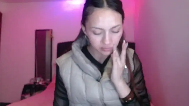 holy_juli Chat XXX in diretta