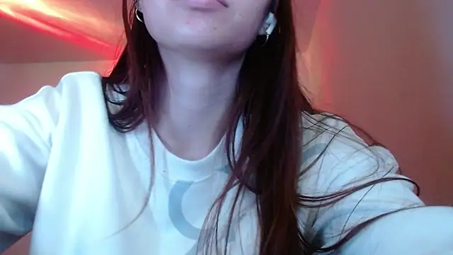 holy_juli Chat XXX in diretta
