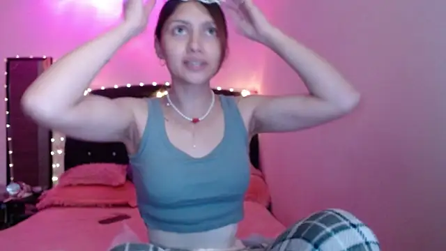 Chatroom XXX en direct de holy_juli
