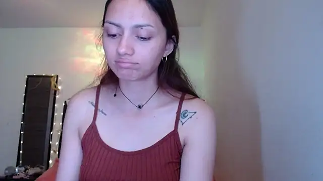 holy_juli's Live XXX Chat