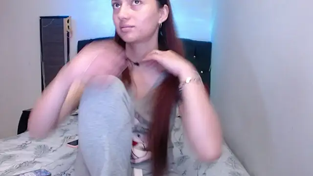 Chat XXX en directo de holy_juli