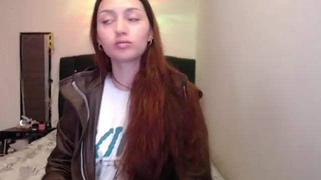 holy_juli's Webcam Show