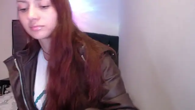 holy_juli webkamerás műsora