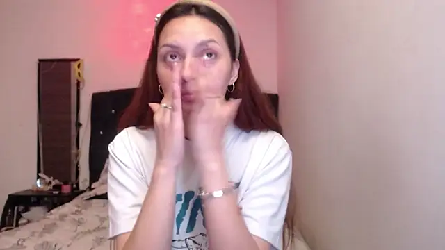 Вебкам-шоу holy_juli