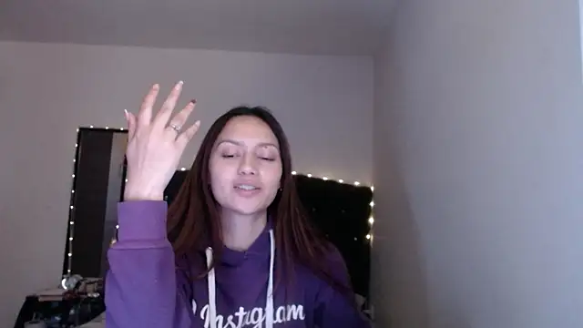 holy_juli Show Webcam