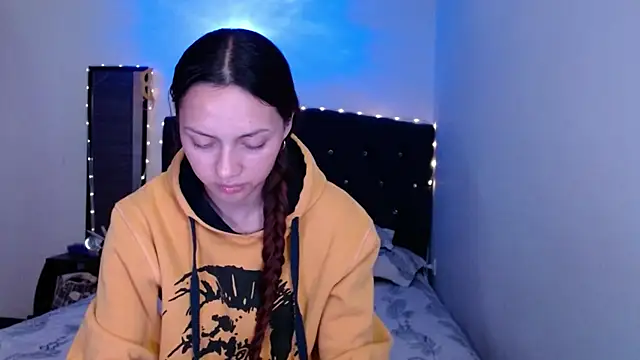 holy_julin Webbikameraesitys
