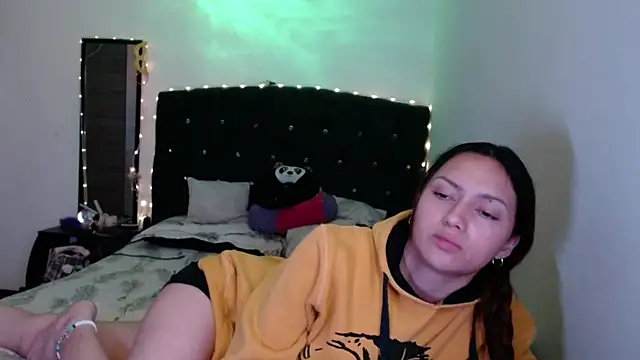 Вебкам-шоу holy_juli