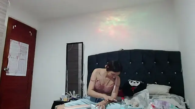 holy_juli Webcamshow