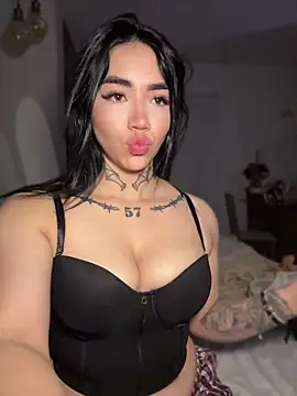 แชท XXX สดของ Nickiiiii