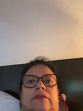 Chat +18 de Sharongirl07 ao vivo