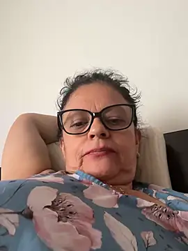 Sharongirl07 Show in webcam