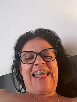Sharongirl07 XXX чат на живо