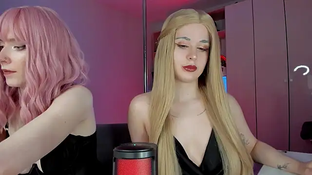 mollyposhh webcam show