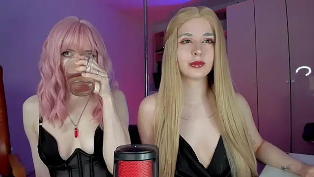 mollyposhh Show in webcam