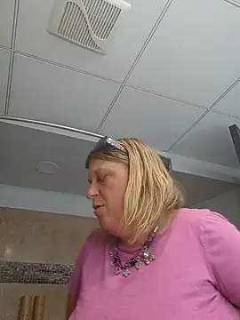 Živý XXX chat Playmate86