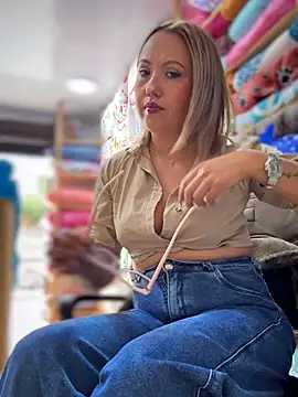 عرض كام VIOLETA-25_