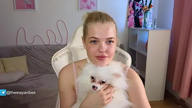 Show de Maya_Rave na webcam