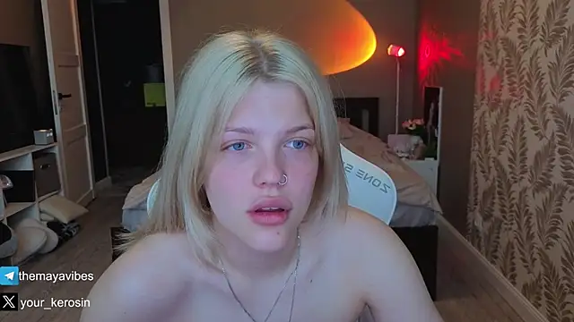 Онлайн чат XXX Maya_Rave